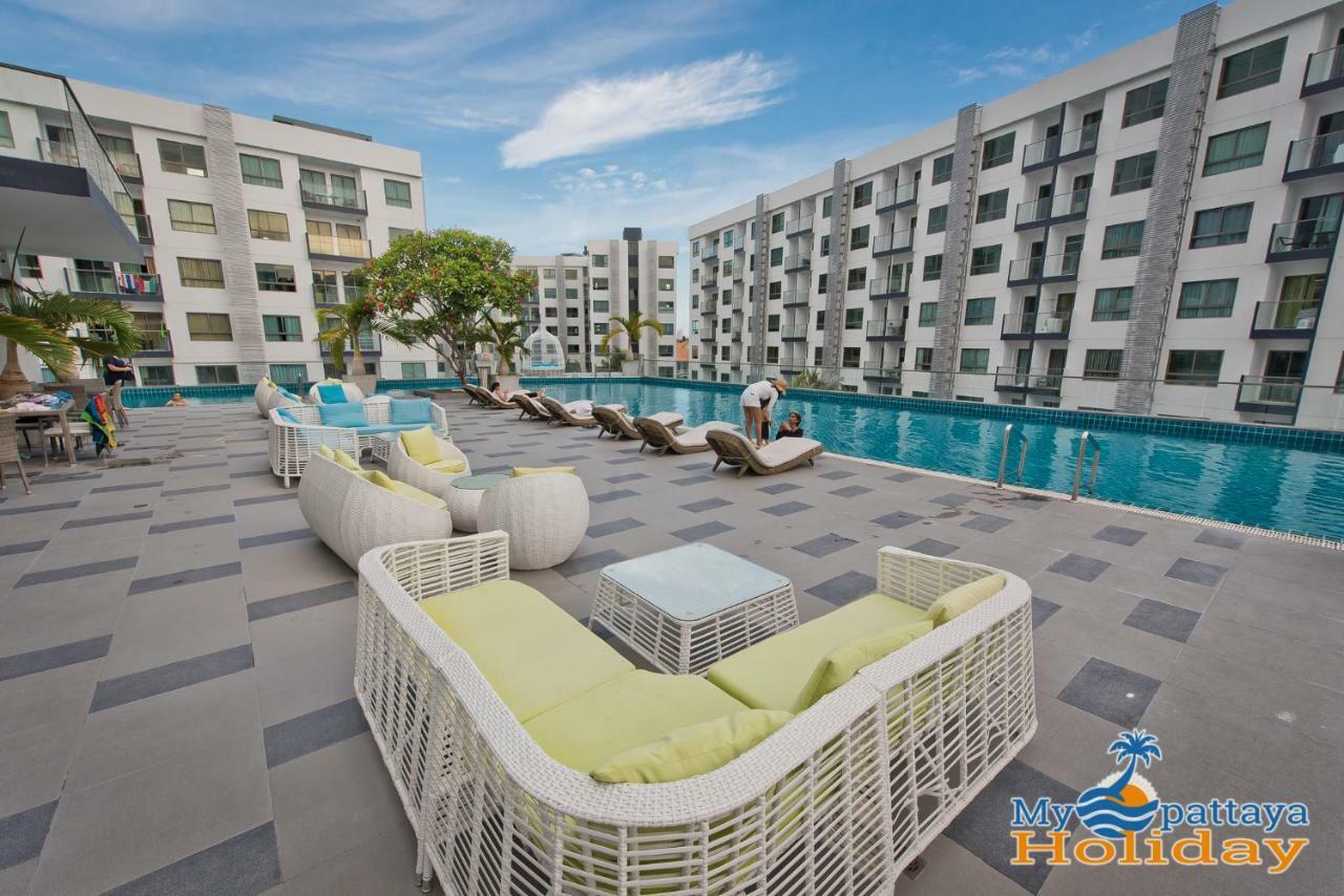 Arcadia Beach Resort Pattaya Bagian luar foto